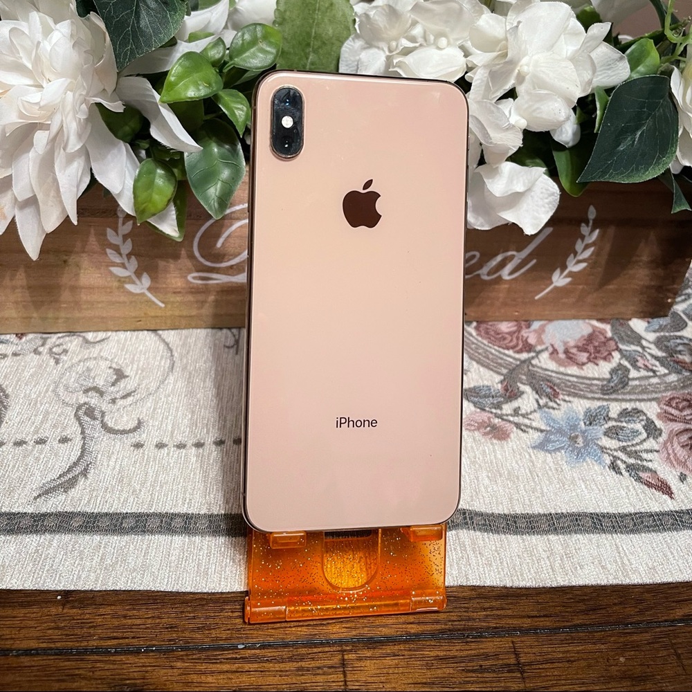 iPhone XS Max 64gb unlocked any service
